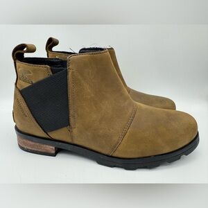 SOREL Women's Emelie Chelsea Major/Black Boot Size 6.5 US